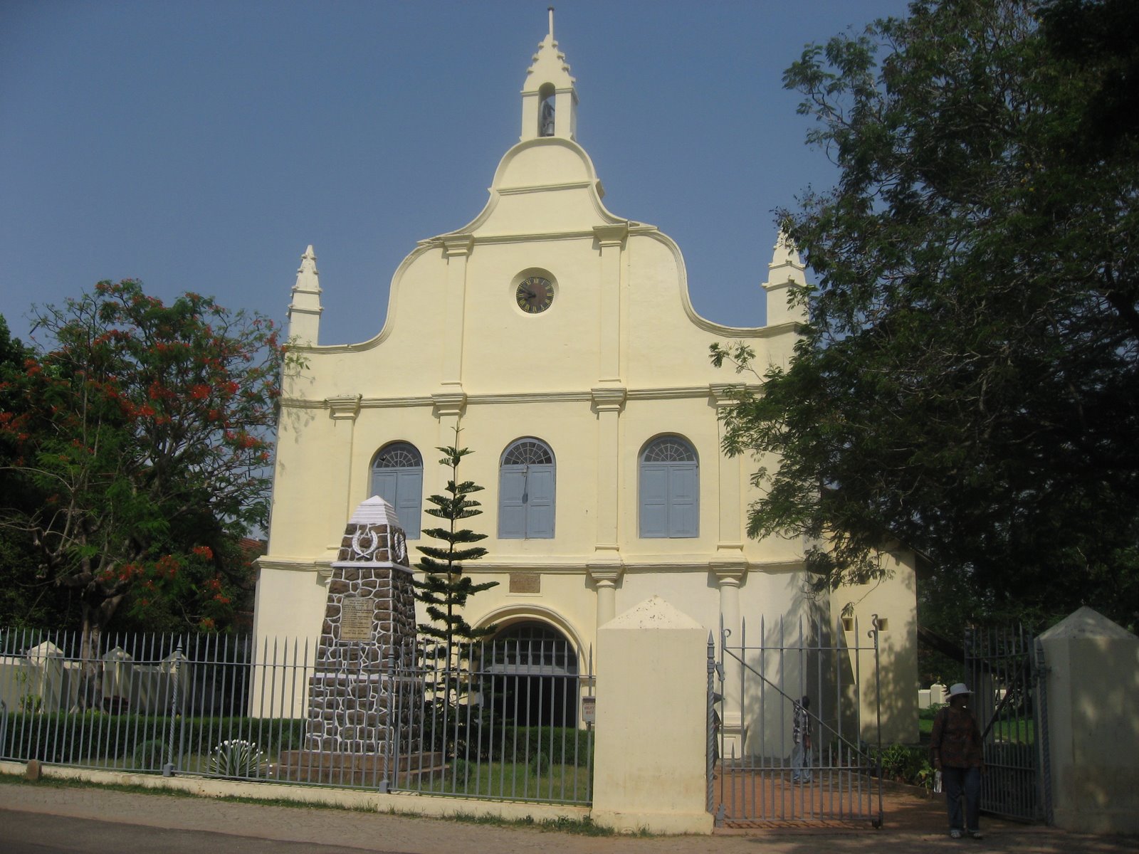 https://d3r8gwkgo0io6y.cloudfront.net/upload/St. Francis Church04.jpg
